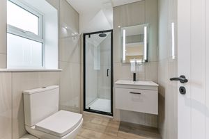 En-Suite- click for photo gallery
